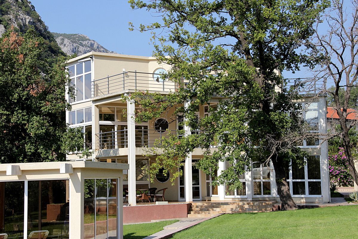 Вилла в Сутоморе, Черногория, 300 м² - фото 3