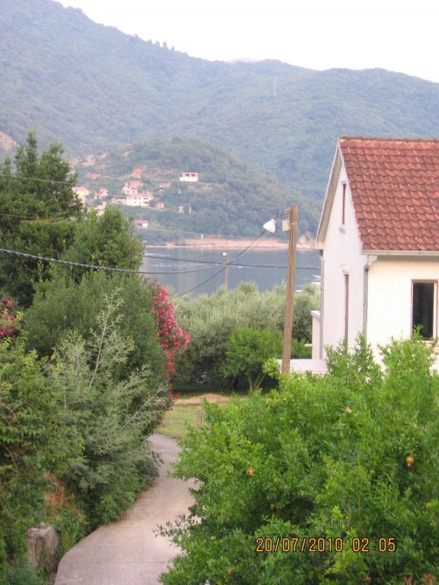 Дом в Каменари, Черногория, 72 м2 - фото 1