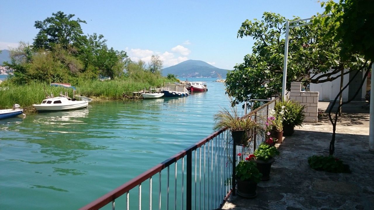 Дом в Херцег-Нови, Черногория, 160 м² - фото 4