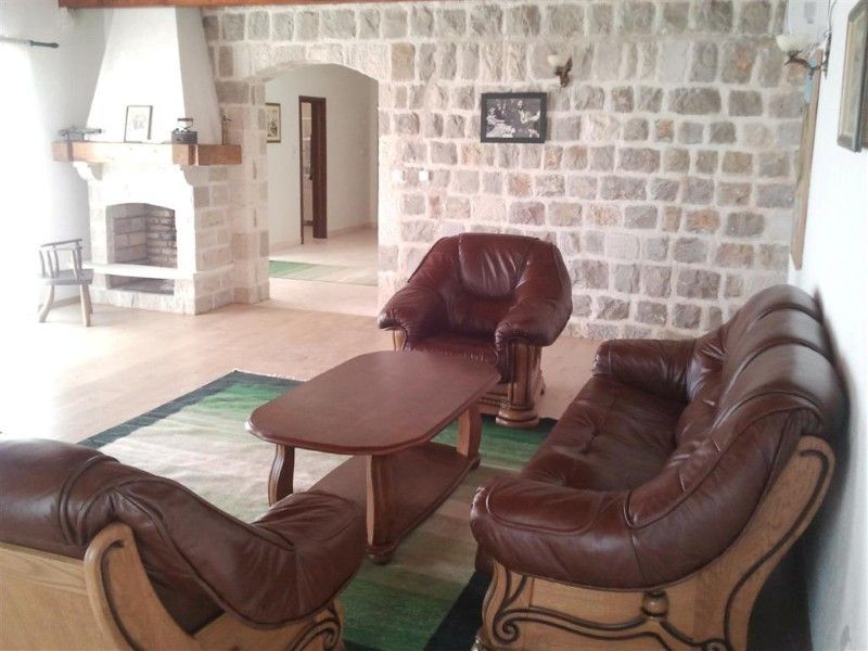 Вилла в Режевичах, Черногория, 350 м² - фото 5