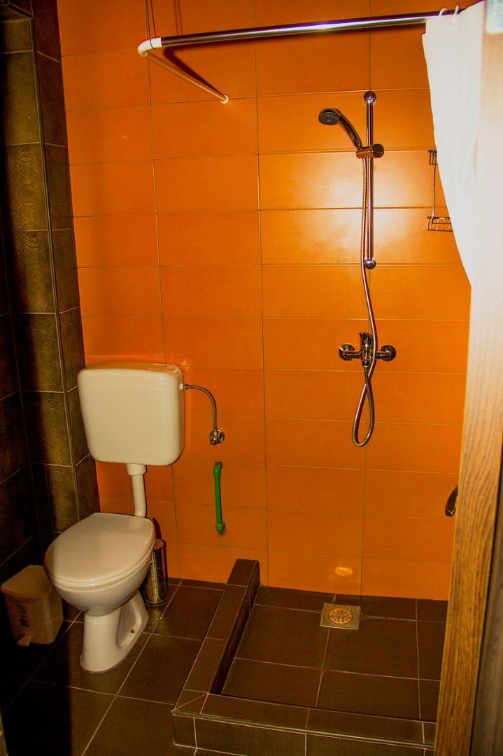 Отель, гостиница в Тивате, Черногория, 500 м² - фото 5