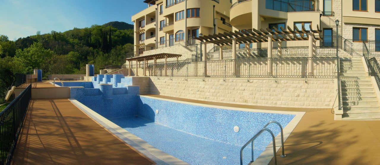 Квартира в Херцег-Нови, Черногория, 270 м² - фото 6