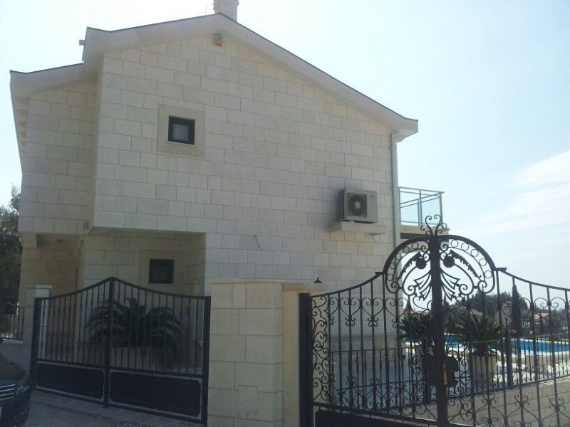 Вилла в Прчани, Черногория, 220 м² - фото 8