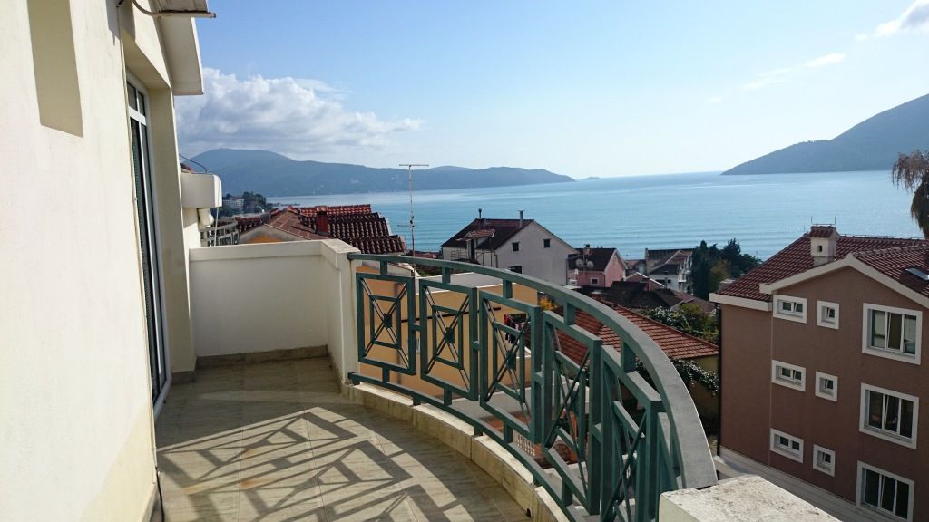 Квартира в Игало, Черногория, 110 м² - фото 4