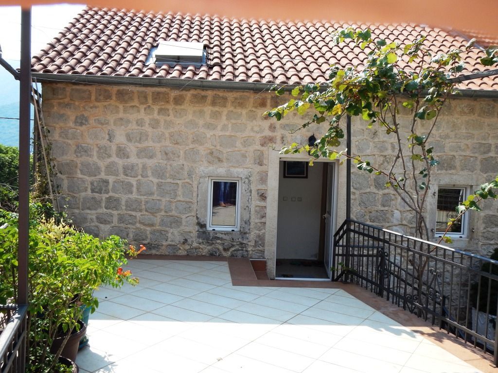 Дом в Рисане, Черногория, 183 м² - фото 8