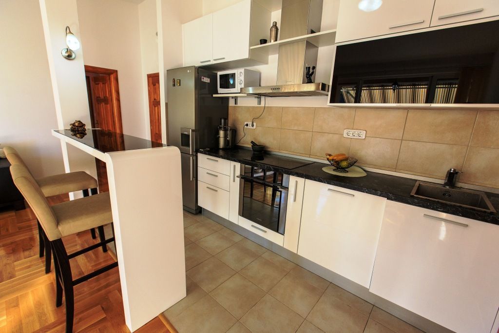 Отель, гостиница в Чани, Черногория, 372 м² - фото 9