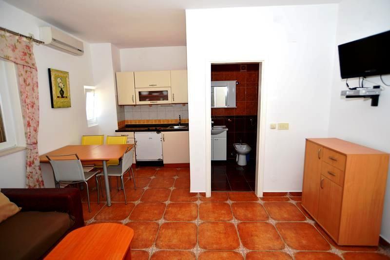 Вилла в Кумборе, Черногория, 300 м² - фото 9