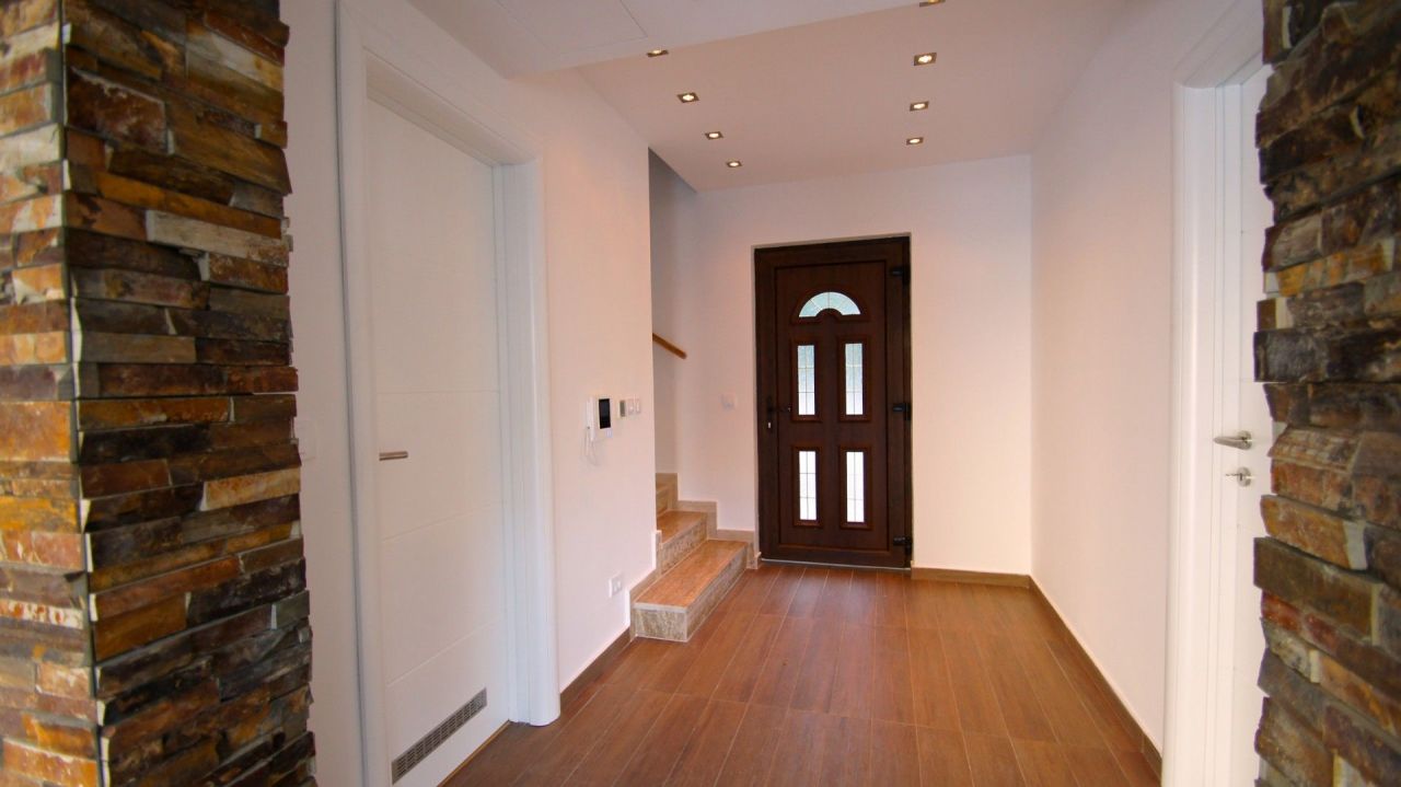 Вилла в Прчани, Черногория, 137 м² - фото 11