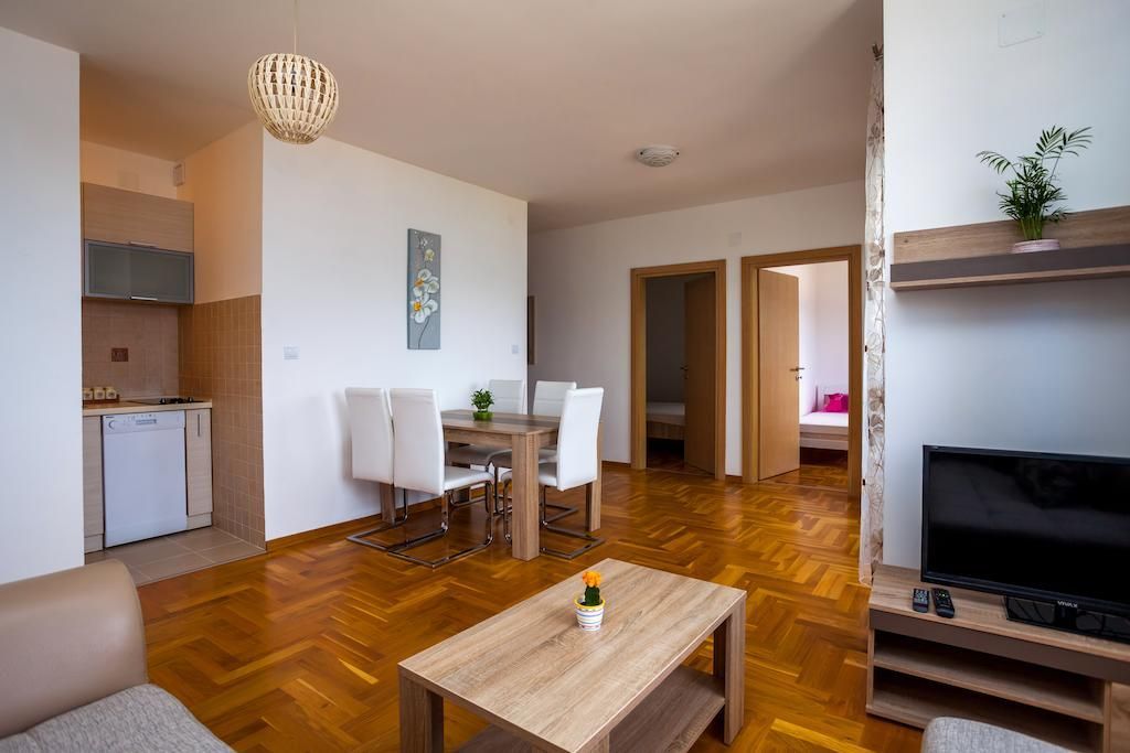 Отель, гостиница в Тивате, Черногория, 456 м² - фото 12