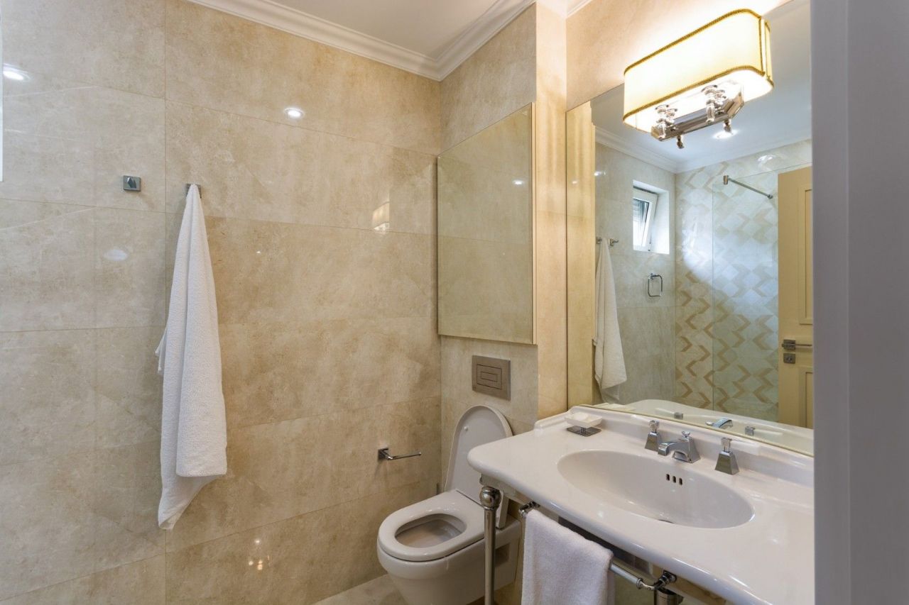 Квартира в Будве, Черногория, 145 м² - фото 14