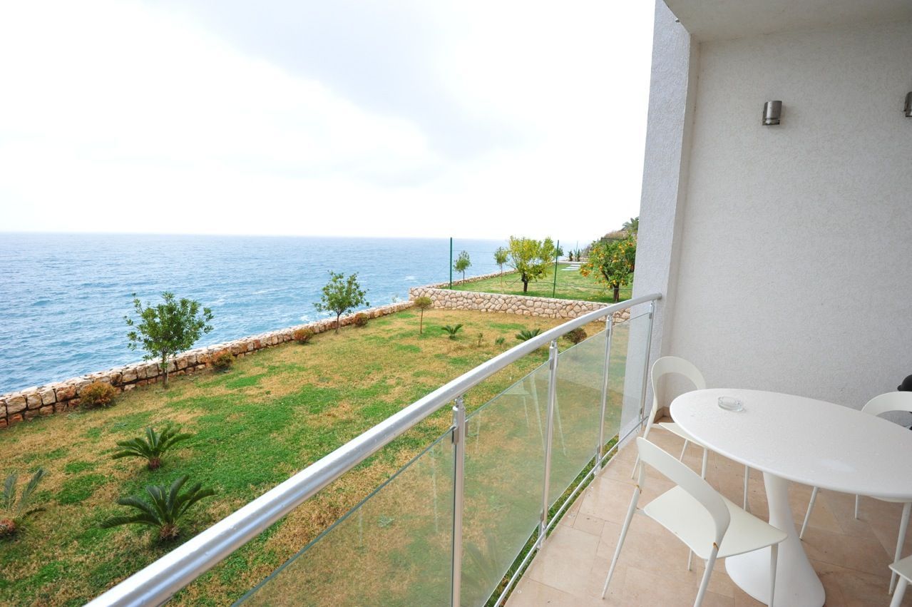 Квартира в Добра Воде, Черногория, 179 м² - фото 17