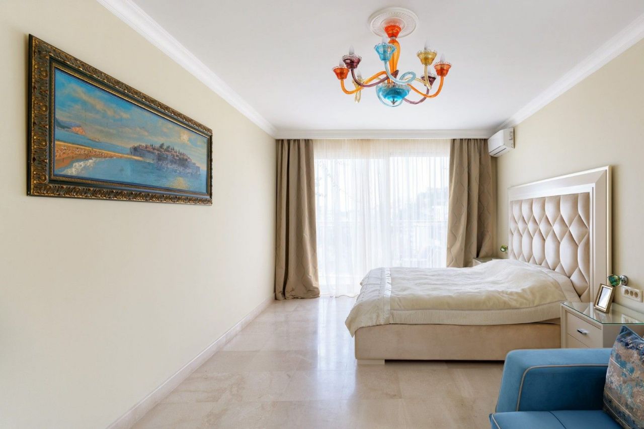 Квартира в Будве, Черногория, 145 м² - фото 18