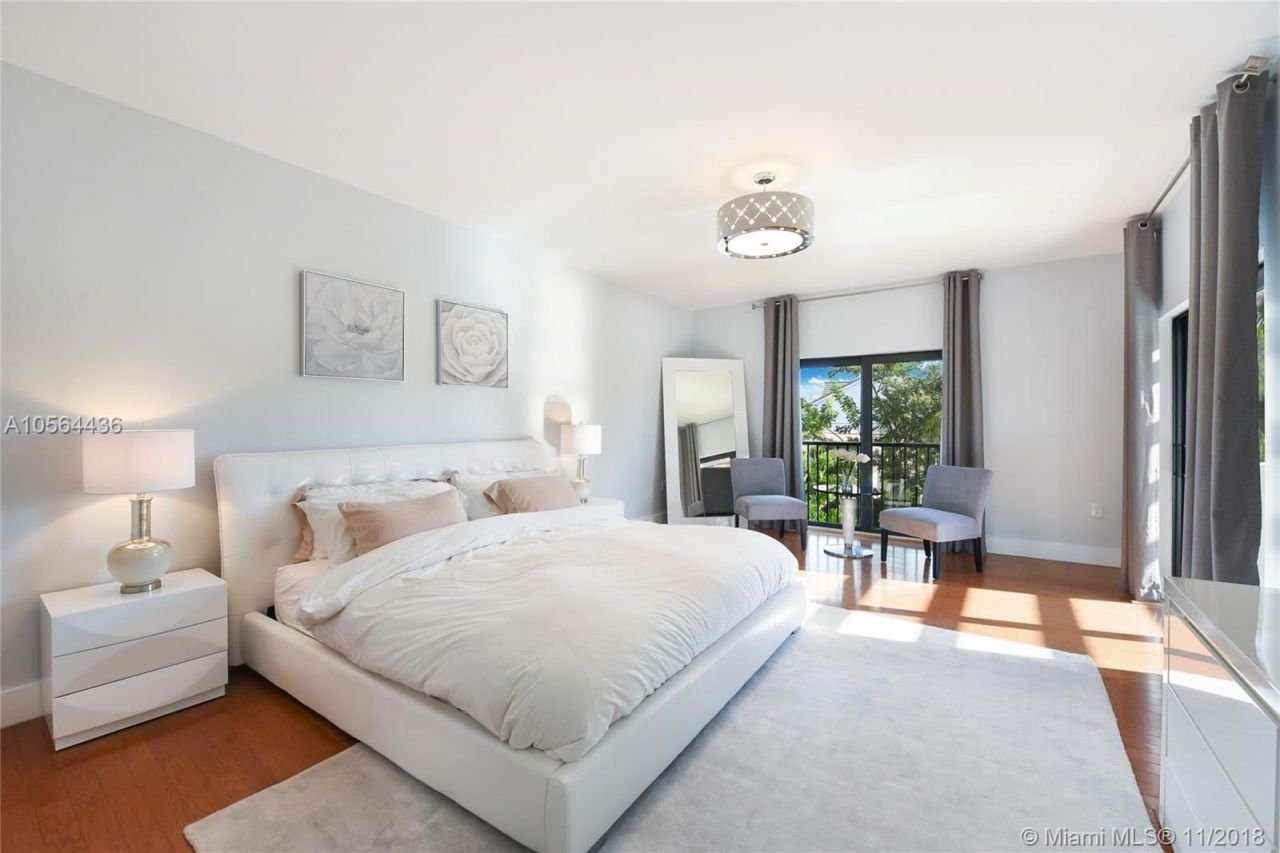 Вилла в Майами, США, 340 м² - фото 10