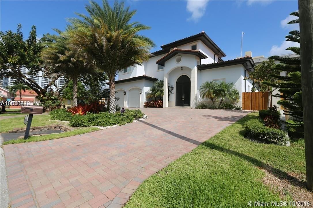 Дом в Майами, США, 320 м² - фото 2