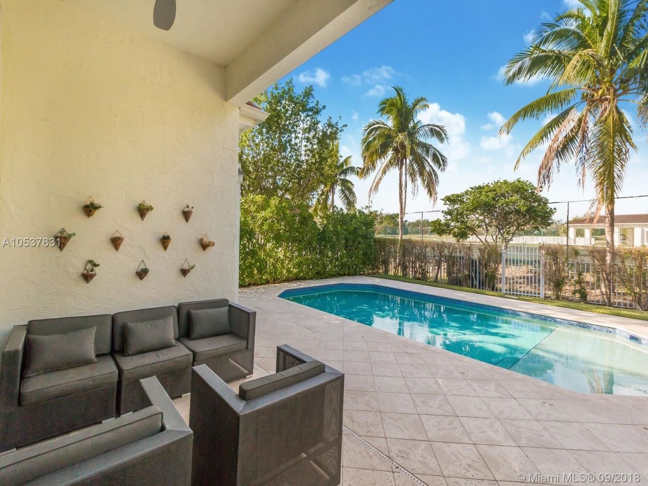 Вилла в Майами, США, 400 м² - фото 2