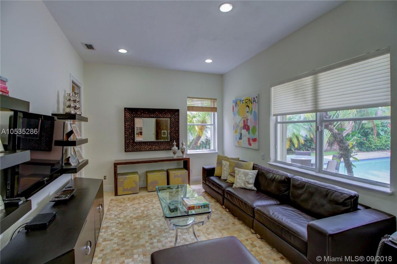 Вилла в Майами, США, 430 м² - фото 8