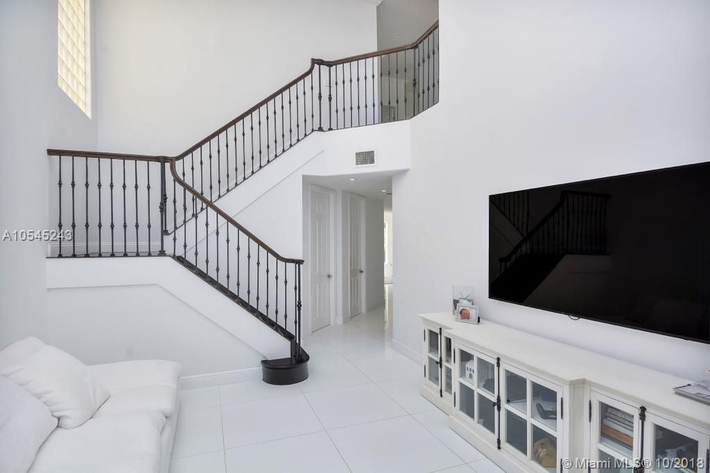 Вилла в Майами, США, 290 м² - фото 2