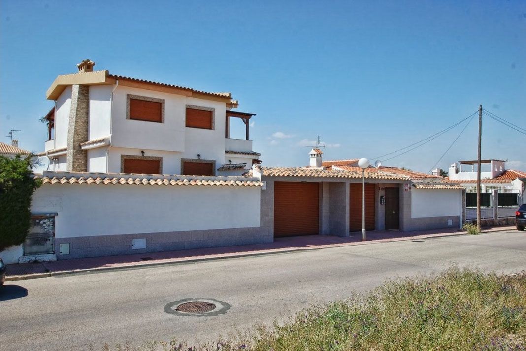 Дом в Торревьехе, Испания, 272 м2 - фото 1