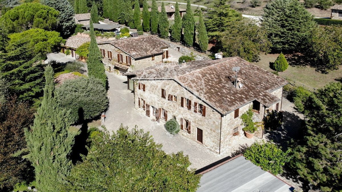 Отель, гостиница в Тоди, Италия, 1 626 м² - фото 4