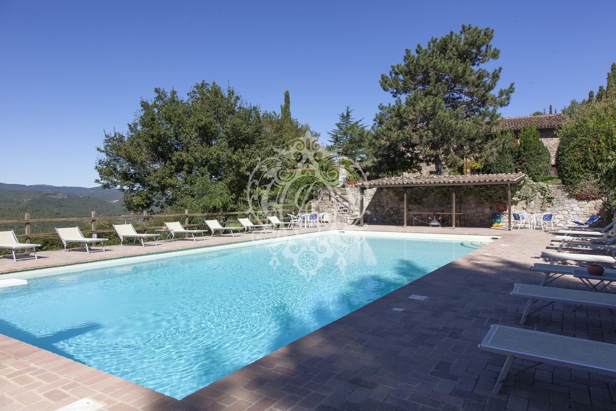 Отель, гостиница в Тоди, Италия, 1 626 м² - фото 5