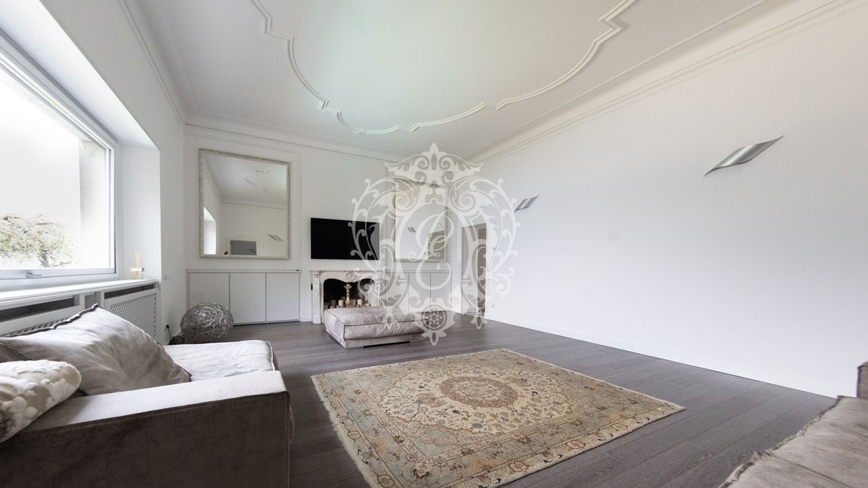 Апартаменты у озера Комо, Италия, 300 м² - фото 7