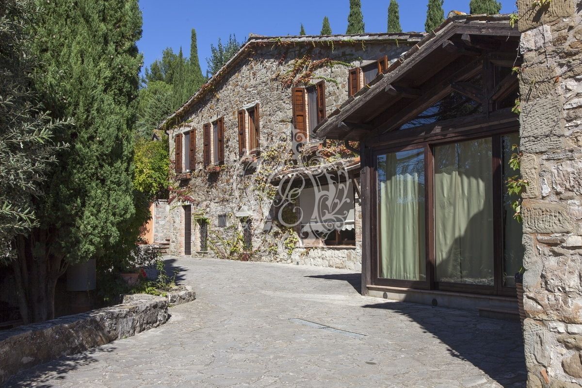 Отель, гостиница в Тоди, Италия, 1 626 м² - фото 9