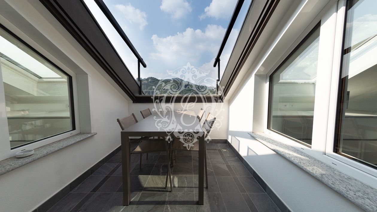 Апартаменты у озера Комо, Италия, 300 м² - фото 15