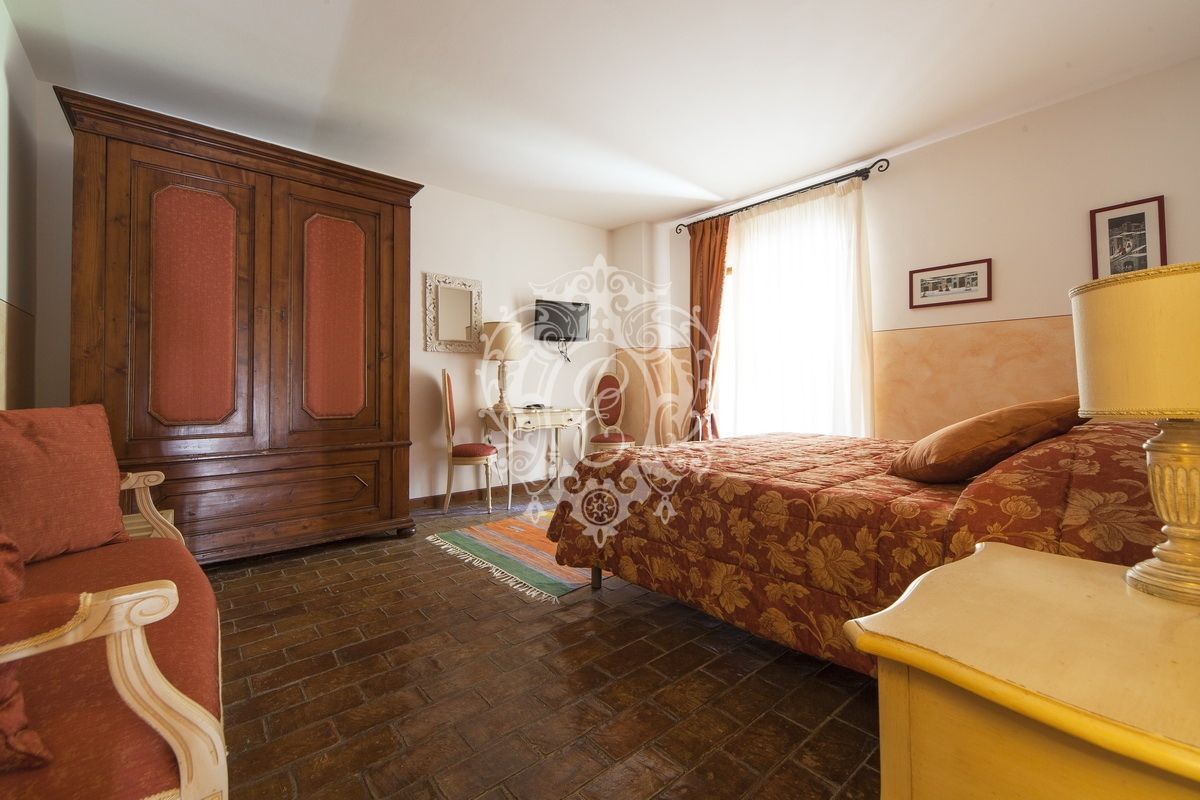 Отель, гостиница в Тоди, Италия, 1 626 м² - фото 18