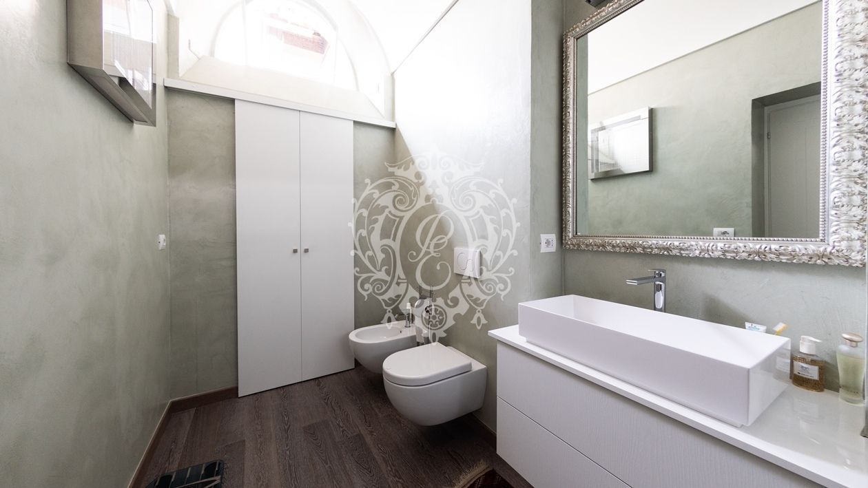 Апартаменты у озера Комо, Италия, 300 м² - фото 18