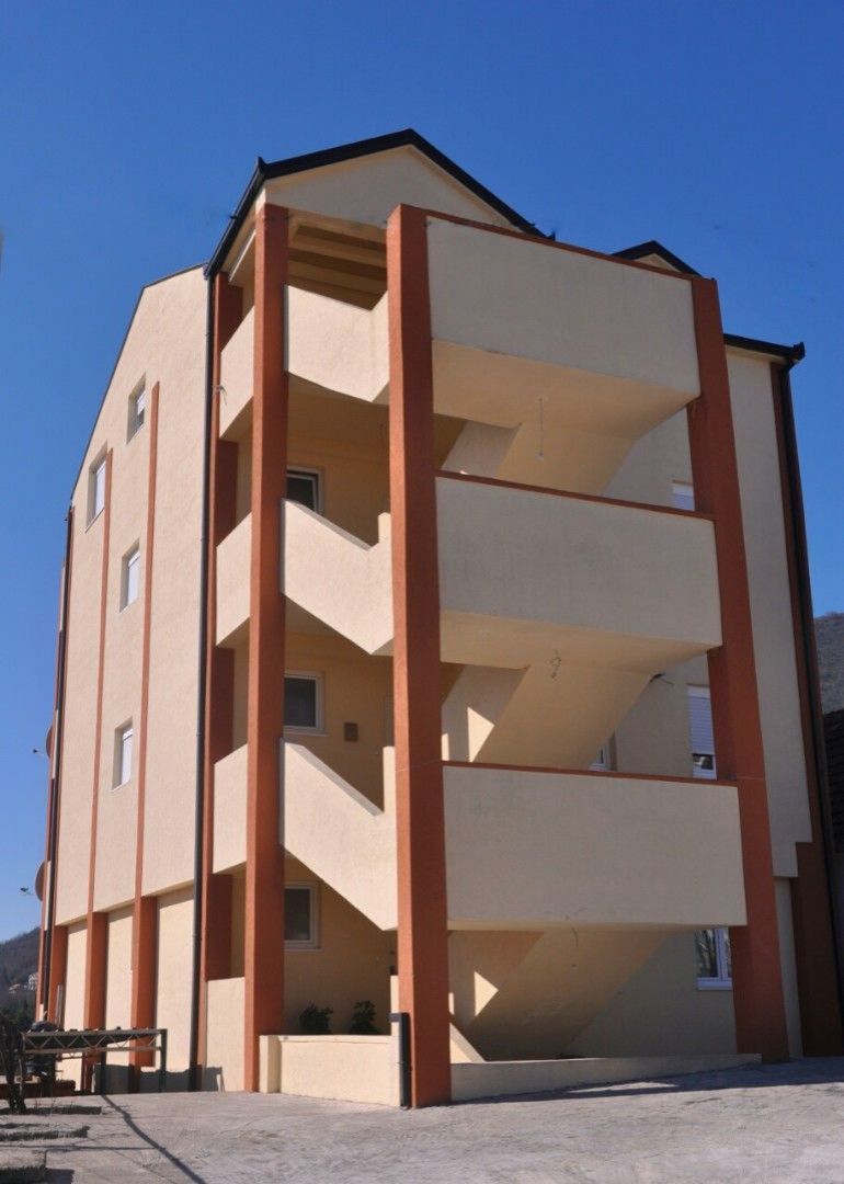 Квартира в Биеле, Черногория, 95 м2 - фото 1