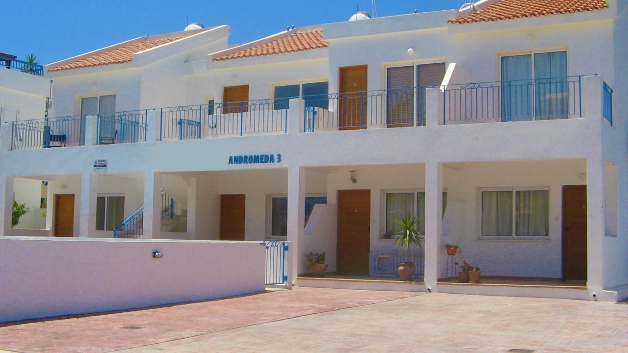 Апартаменты в Полисе, Кипр, 63 м2 - фото 1