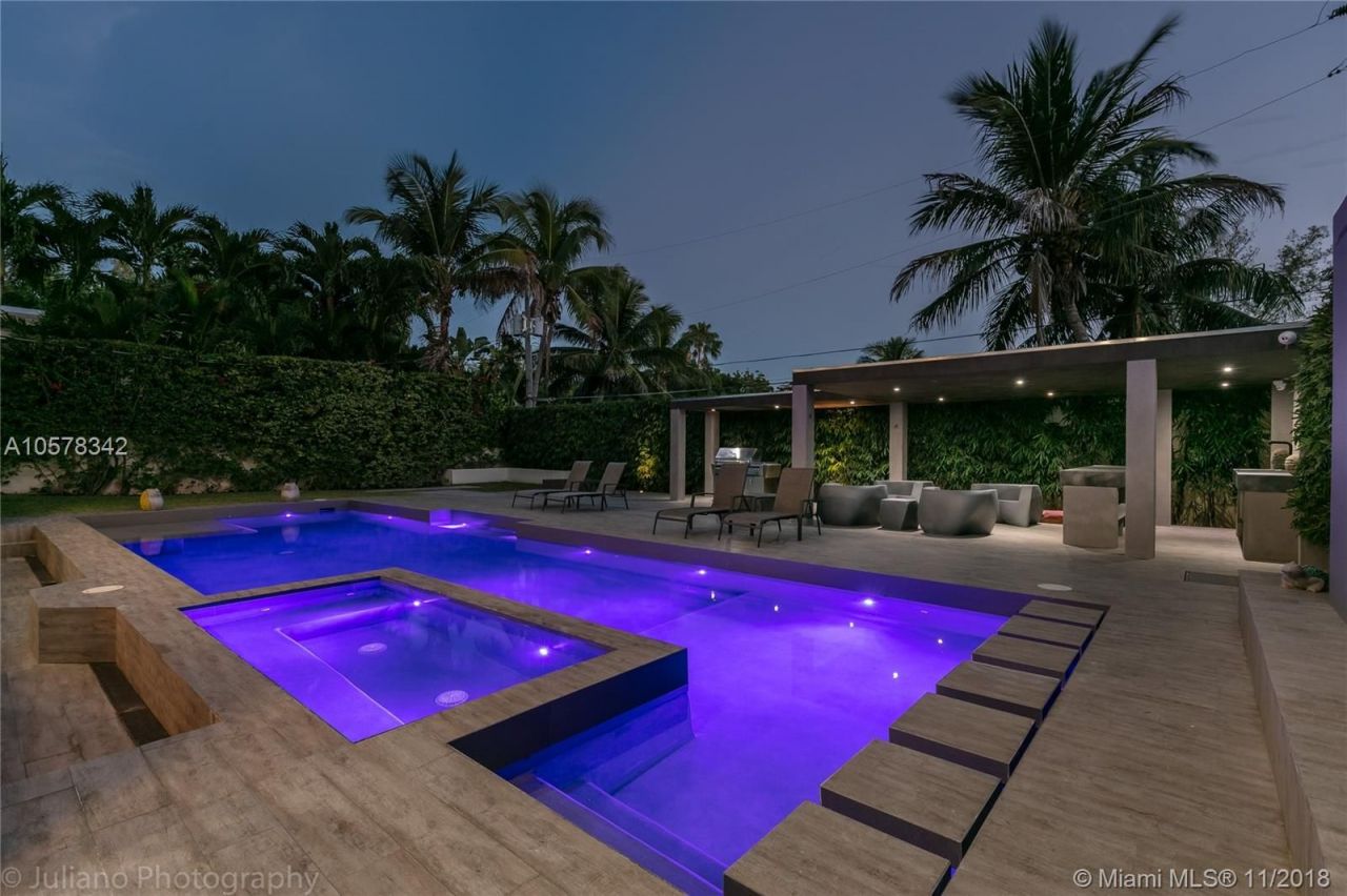 Дом в Майами, США, 600 м² - фото 15