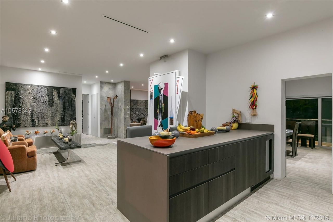 Дом в Майами, США, 600 м² - фото 13