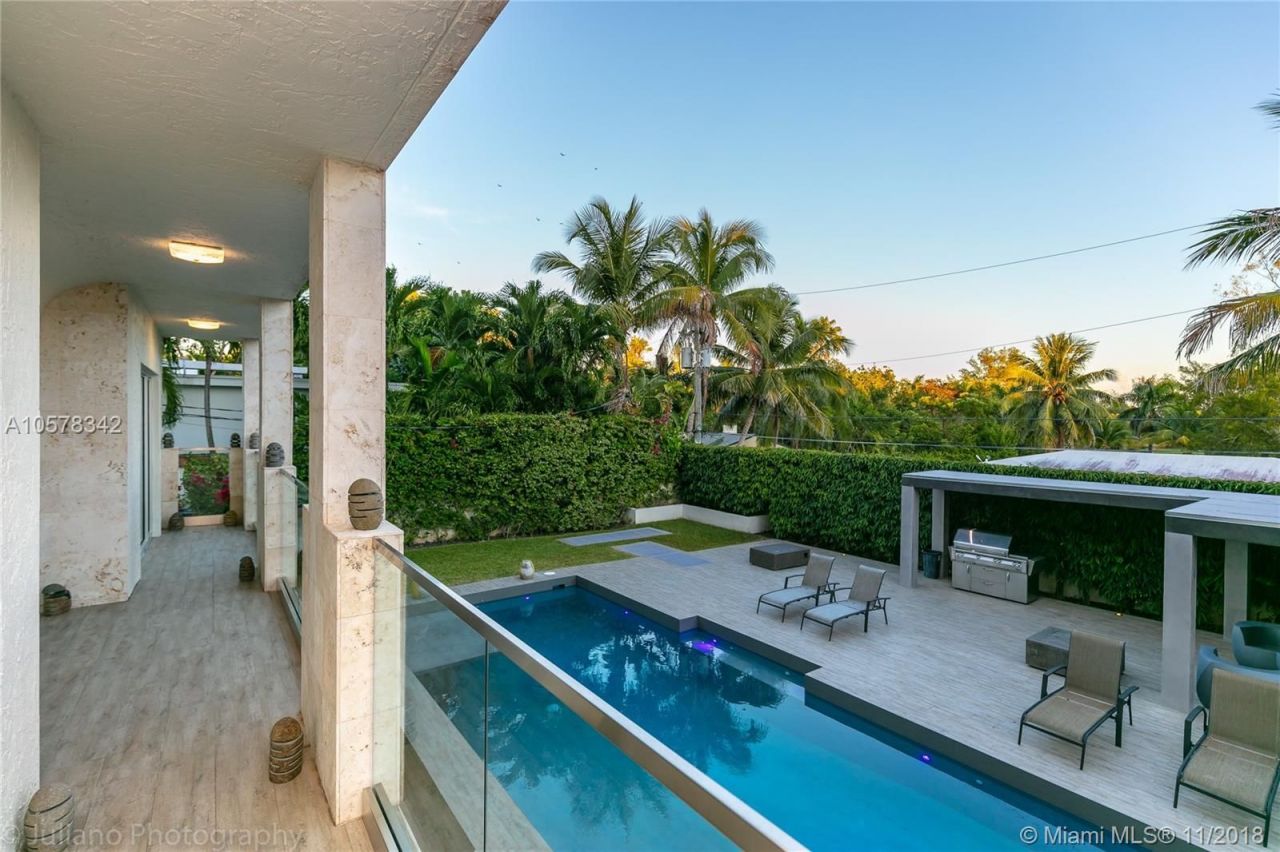 Дом в Майами, США, 600 м² - фото 16