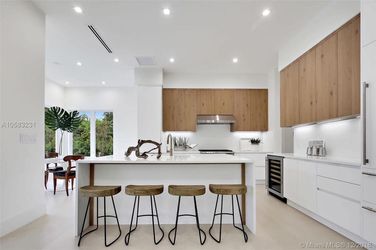 Дом в Майами, США, 350 м² - фото 14