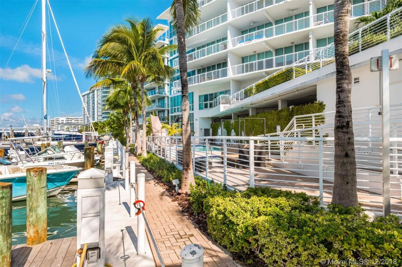 Апартаменты в Майами, США, 140 м² - фото 17