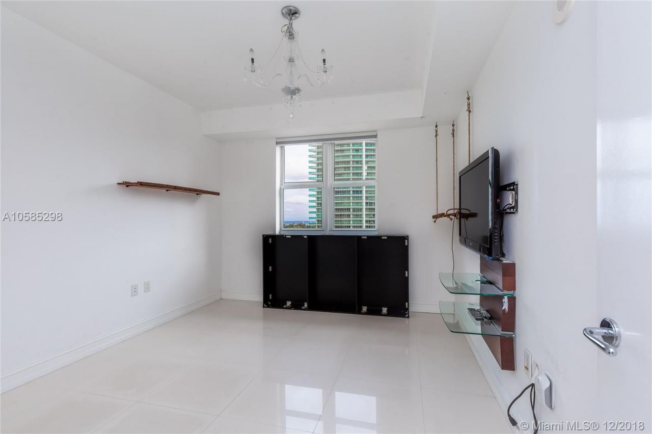 Апартаменты в Майами, США, 130 м² - фото 9