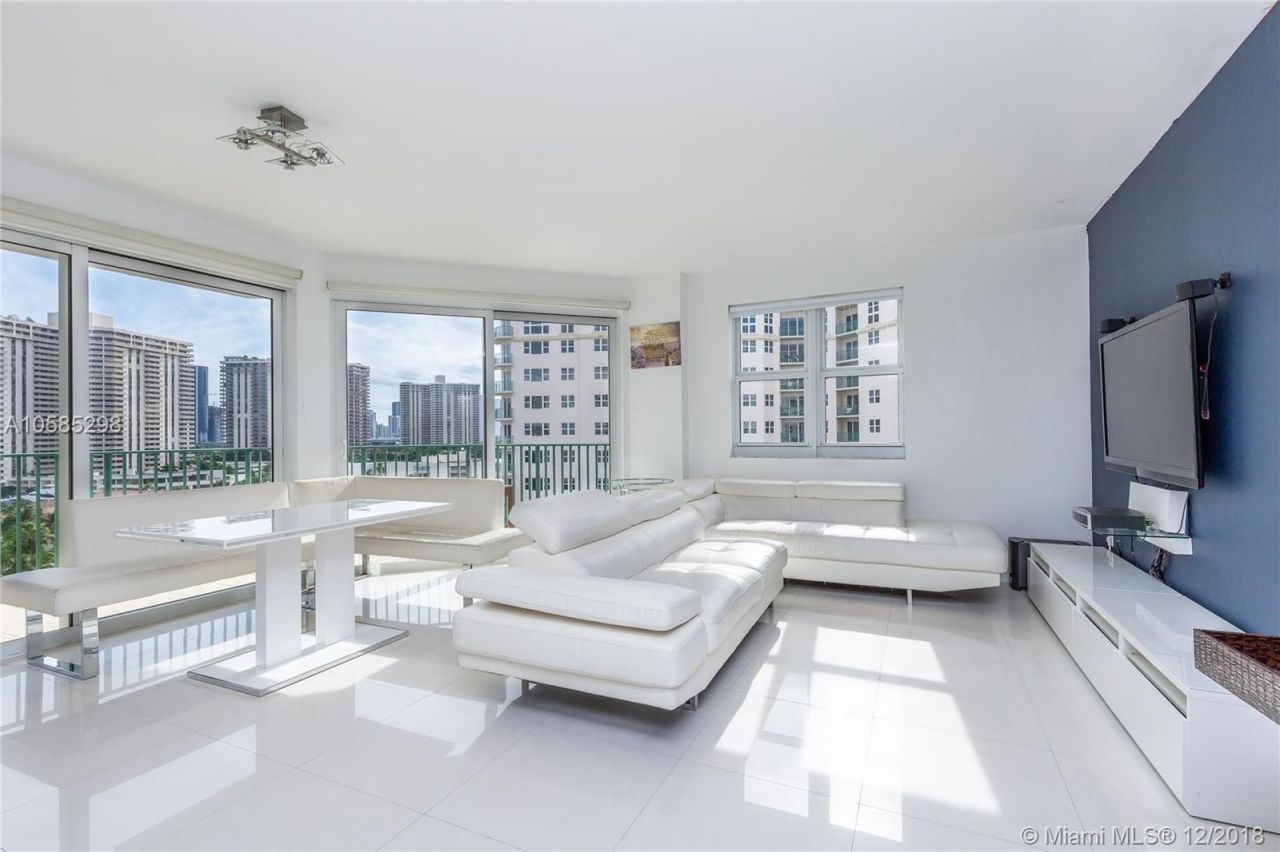 Апартаменты в Майами, США, 130 м² - фото 13