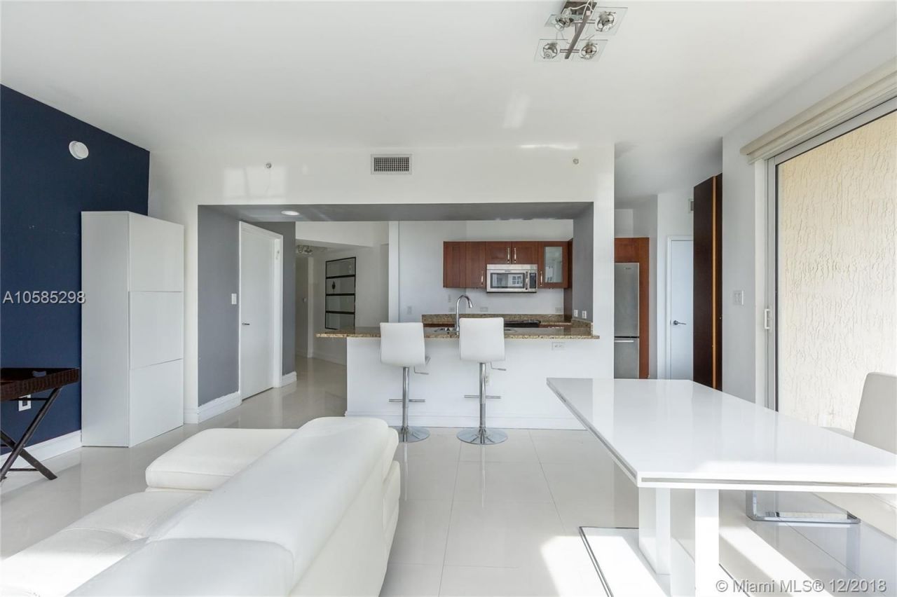 Апартаменты в Майами, США, 130 м² - фото 6