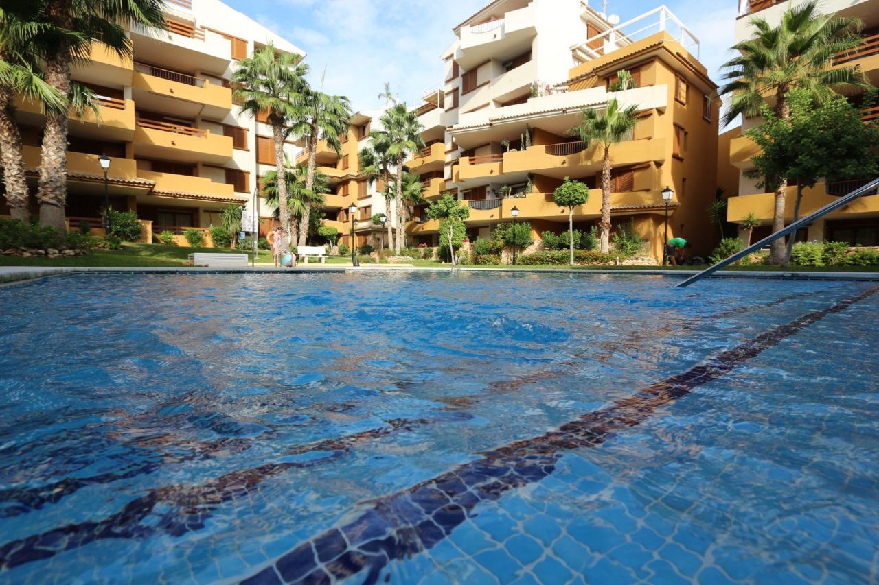 Апартаменты в Ориуэла Коста, Испания, 63 м2 - фото 1