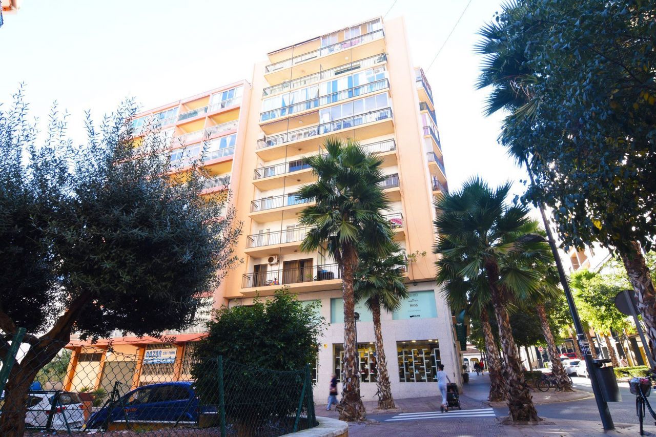Апартаменты в Кальпе, Испания, 82 м2 - фото 1
