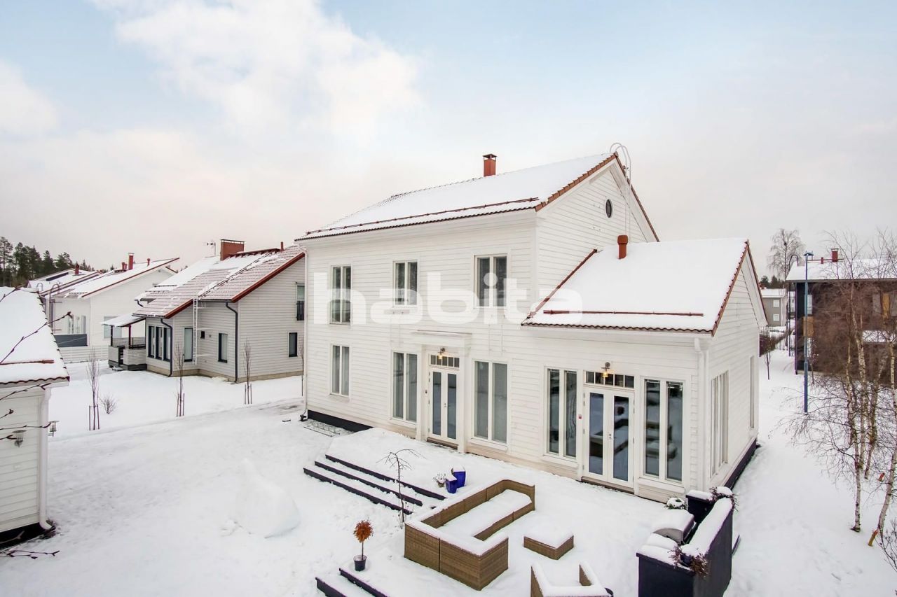 Дом в Оулу, Финляндия, 200 м2 - фото 1