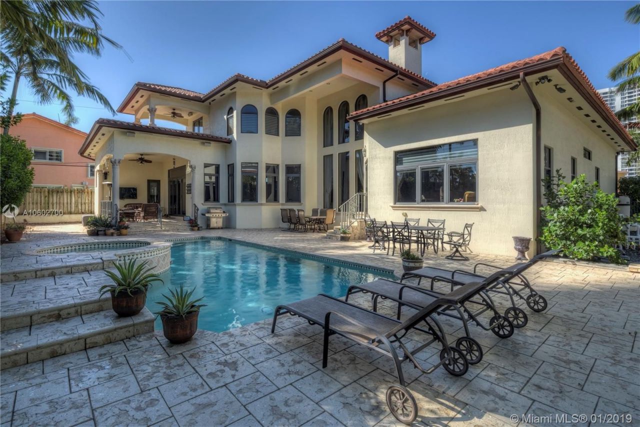 Вилла в Майами, США, 540 м² - фото 2