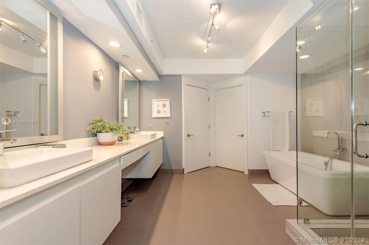 Квартира в Майами, США, 310 м² - фото 9