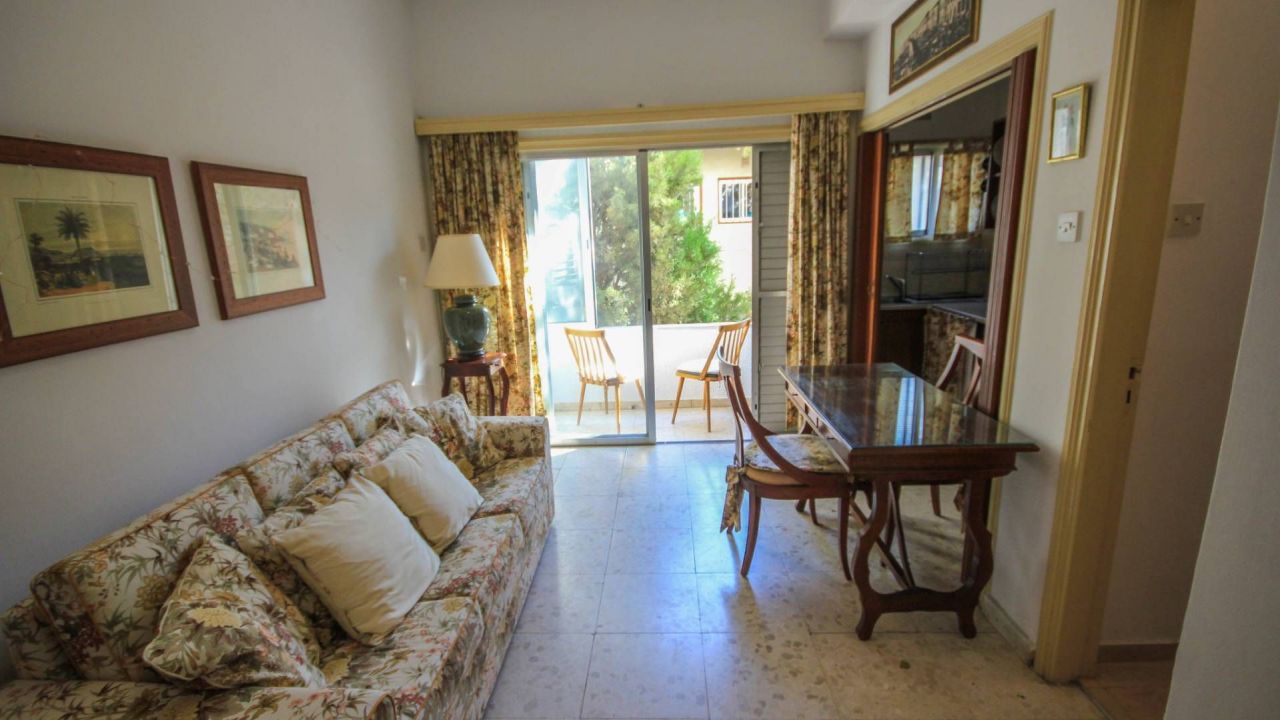 Апартаменты в Ларнаке, Кипр, 41 м2 - фото 1