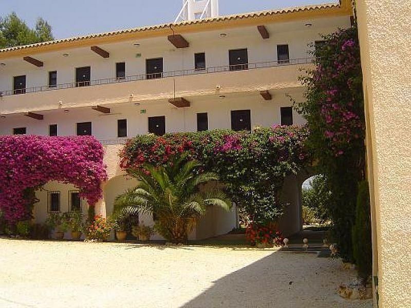 Отель, гостиница в Кальпе, Испания, 2 550 м2 - фото 1