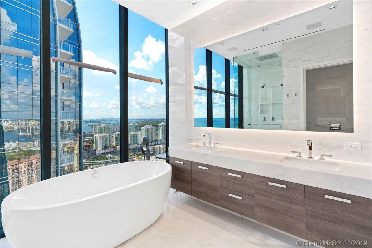 Квартира в Майами, США, 210 м² - фото 11