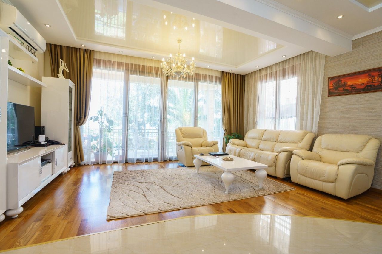 Вилла Ратац, Черногория, 240 м² - фото 2