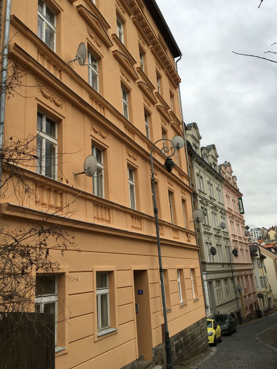 Квартира в Карловых Варах, Чехия, 63 м2 - фото 1