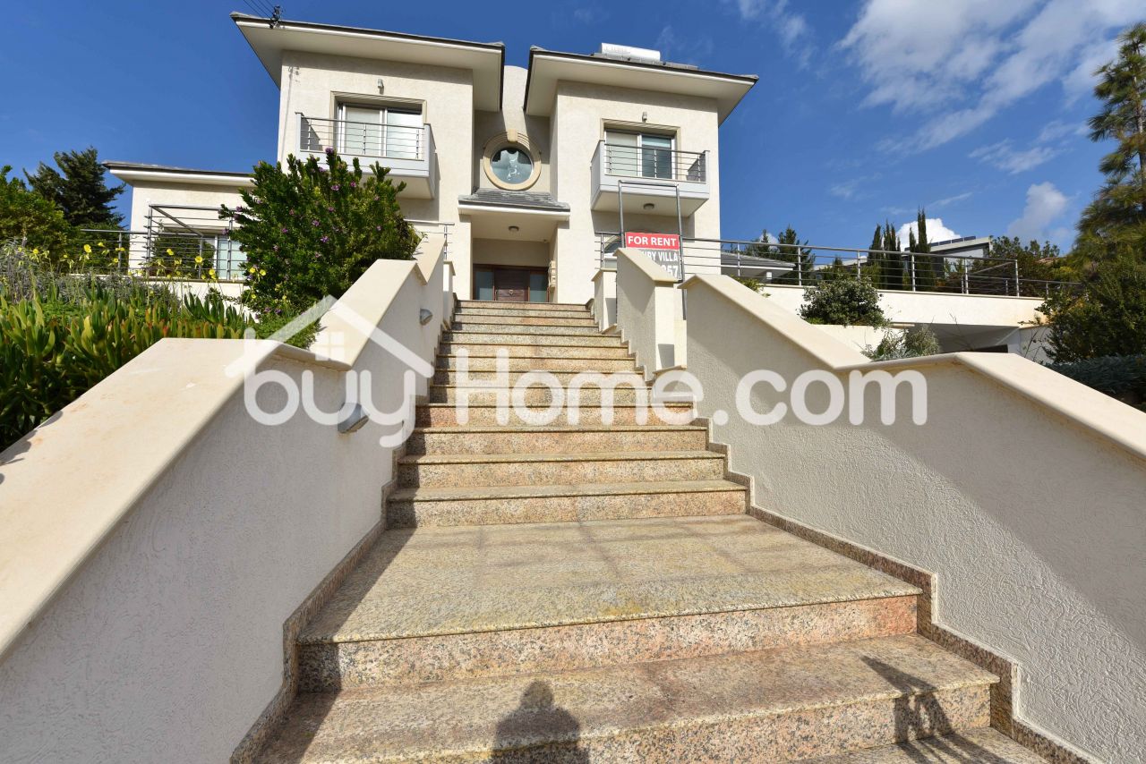 Дом в Лимасоле, Кипр, 495 м2 - фото 1